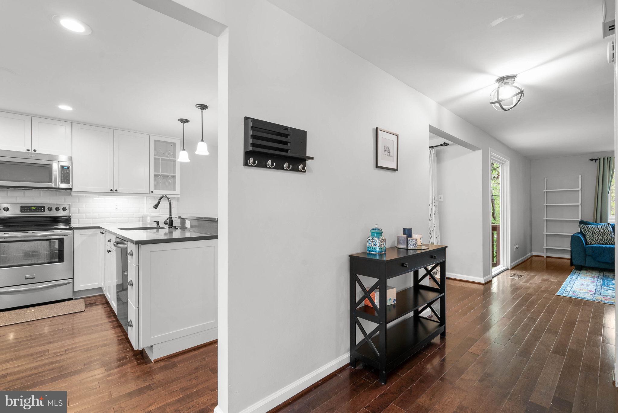 STEDWICK TOWNHOUSES - Residential Lease