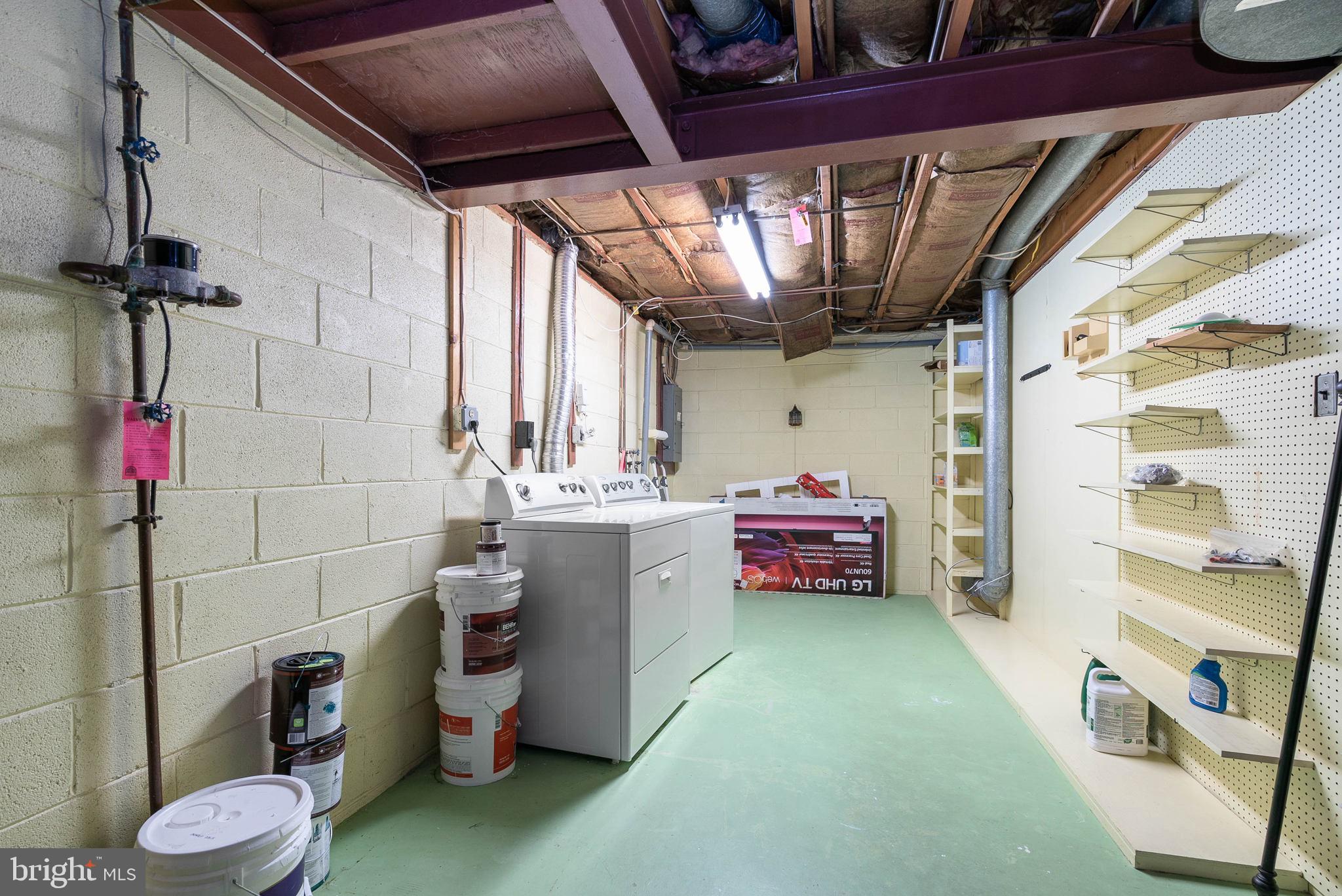 STEDWICK TOWNHOUSES - Residential Lease