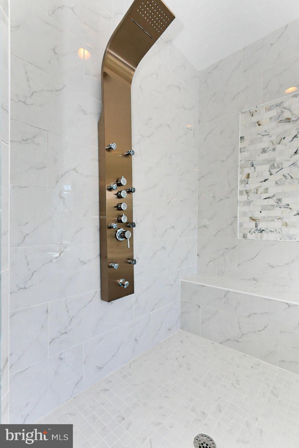 DRANESVILLE - Residential