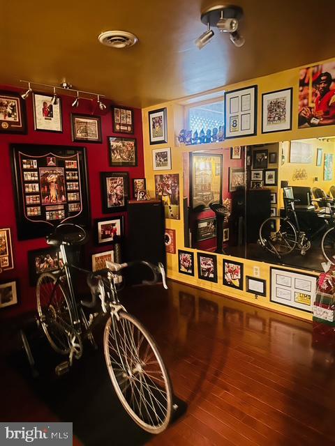 KINGS CONTRIVANCE - Residential