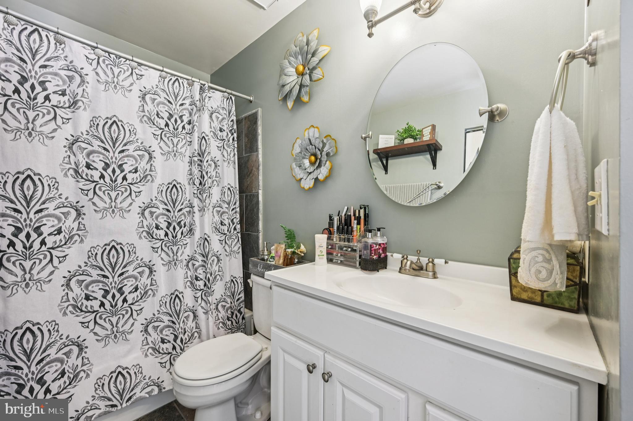 KINGS CONTRIVANCE - Residential