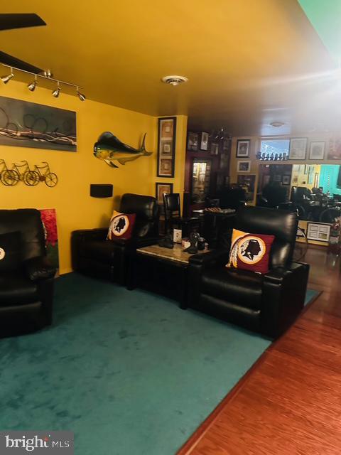 KINGS CONTRIVANCE - Residential