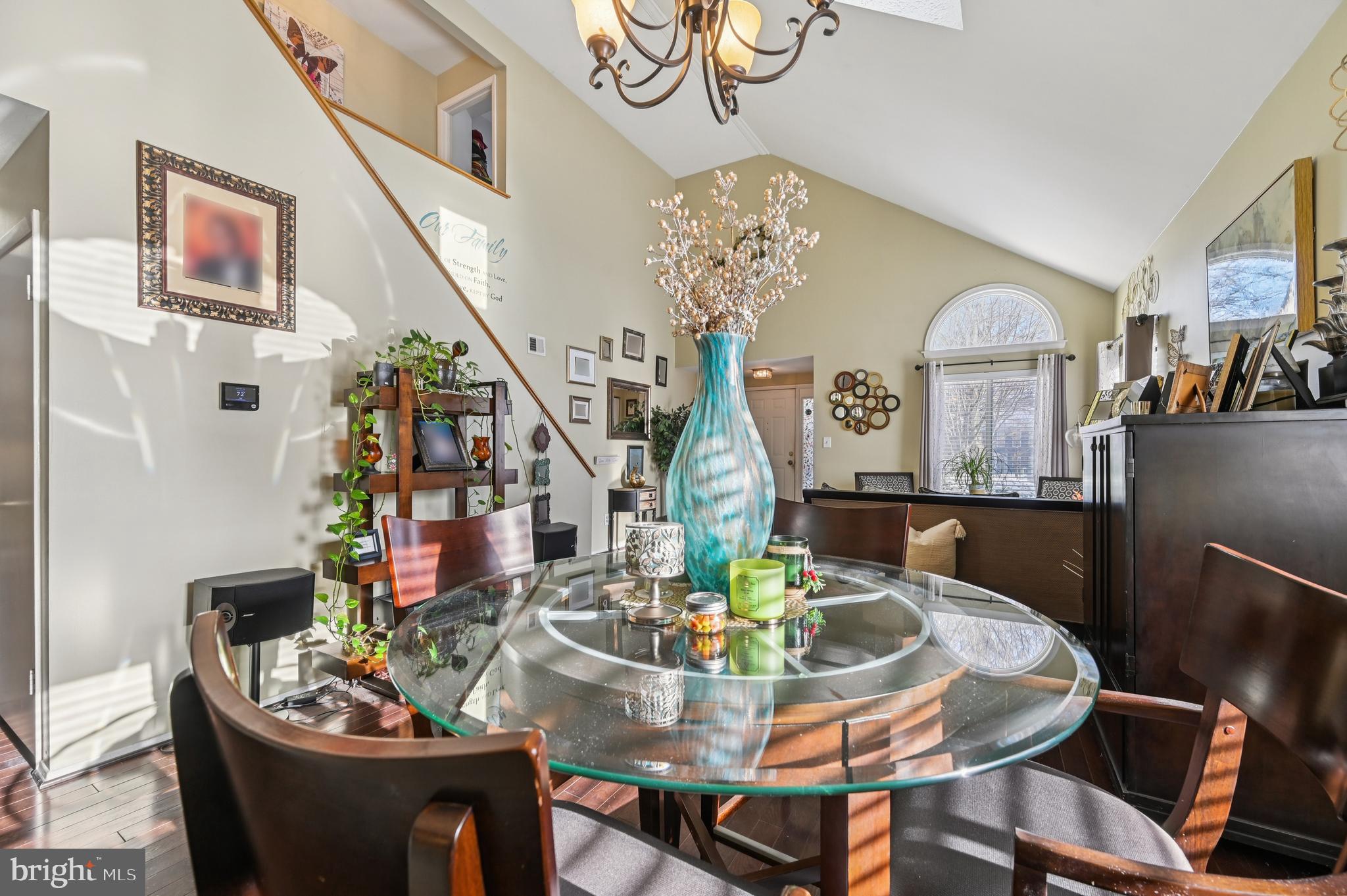 KINGS CONTRIVANCE - Residential