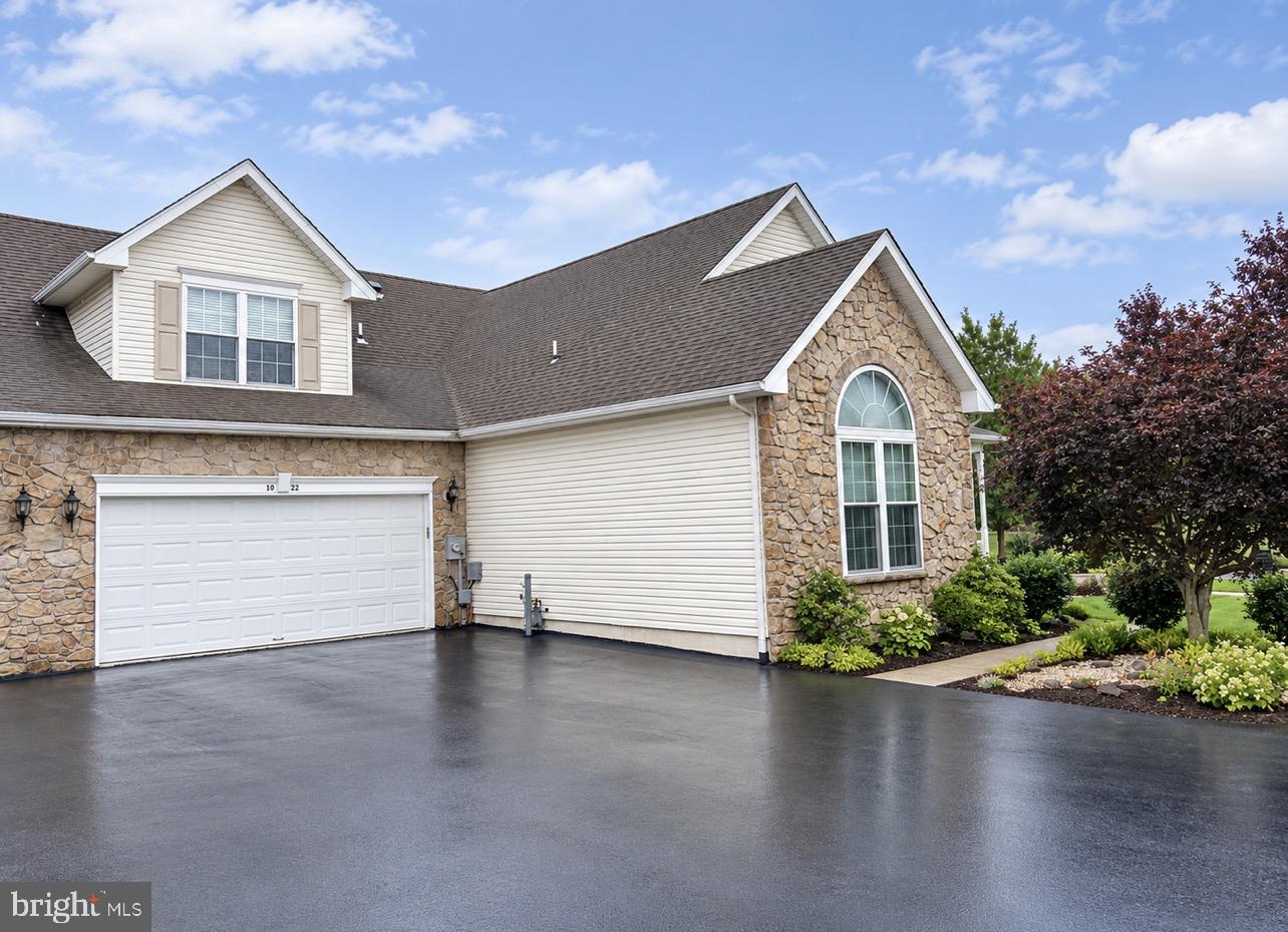 1022 BORDEAUX LANE