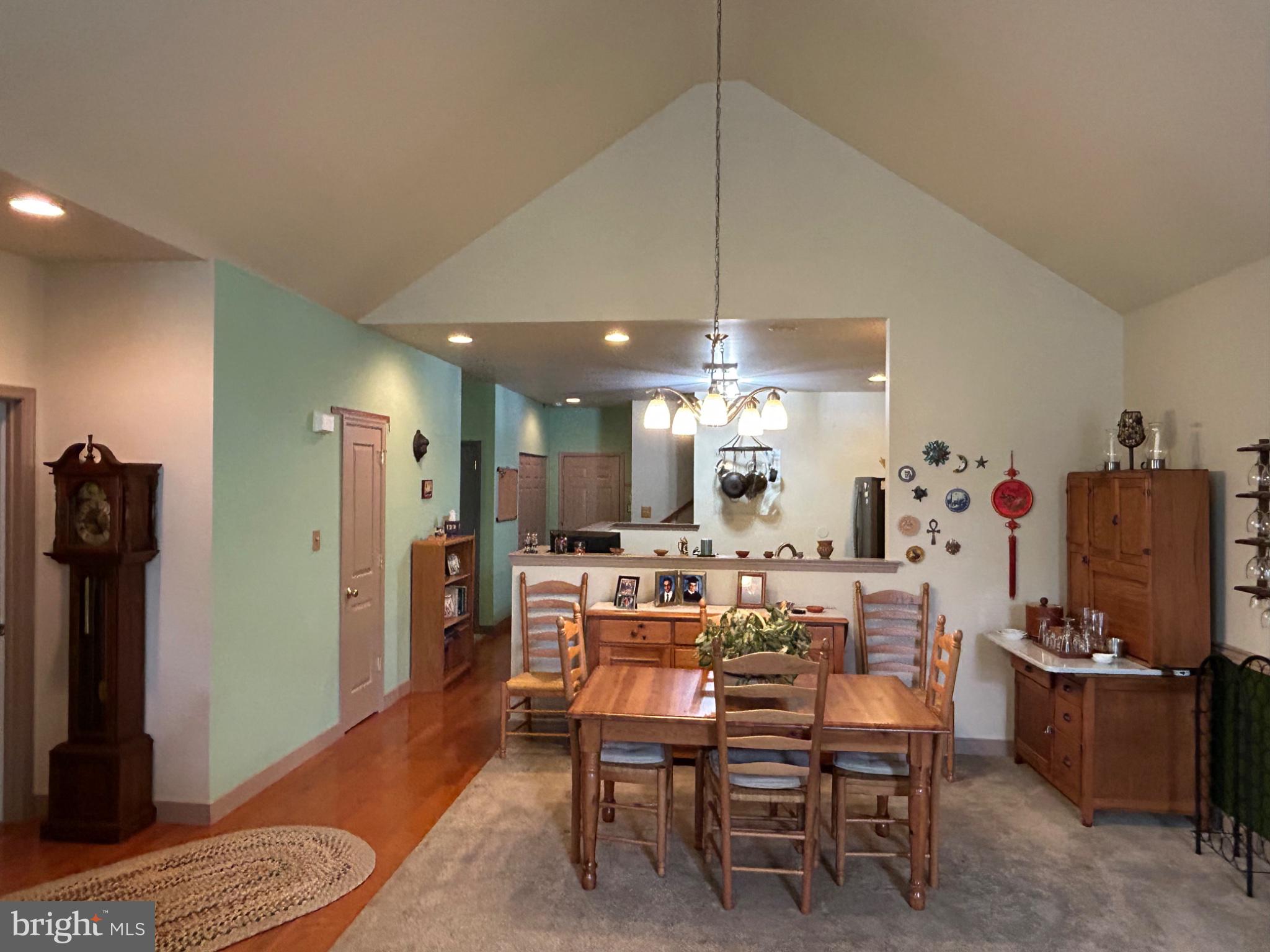 1022 BORDEAUX LANE
