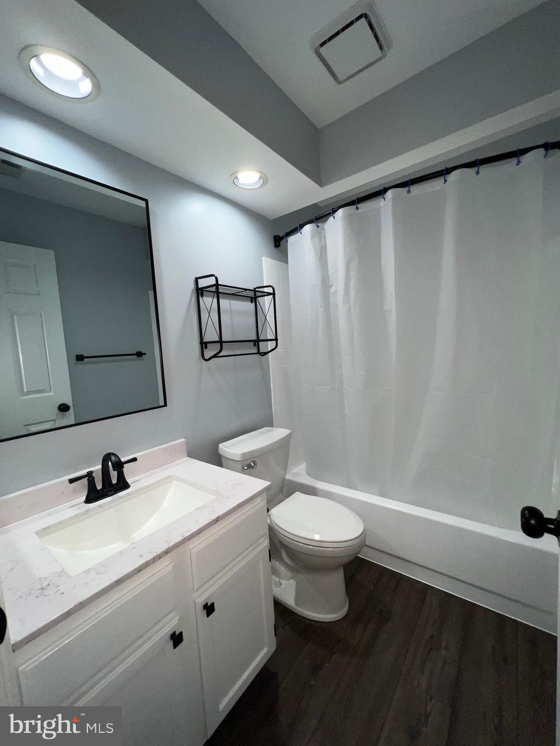 PRINCETON WOODS - Residential Lease