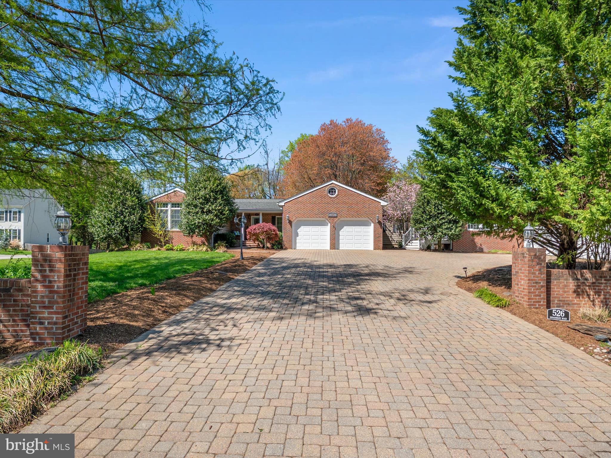 BRIARWOOD - Residential