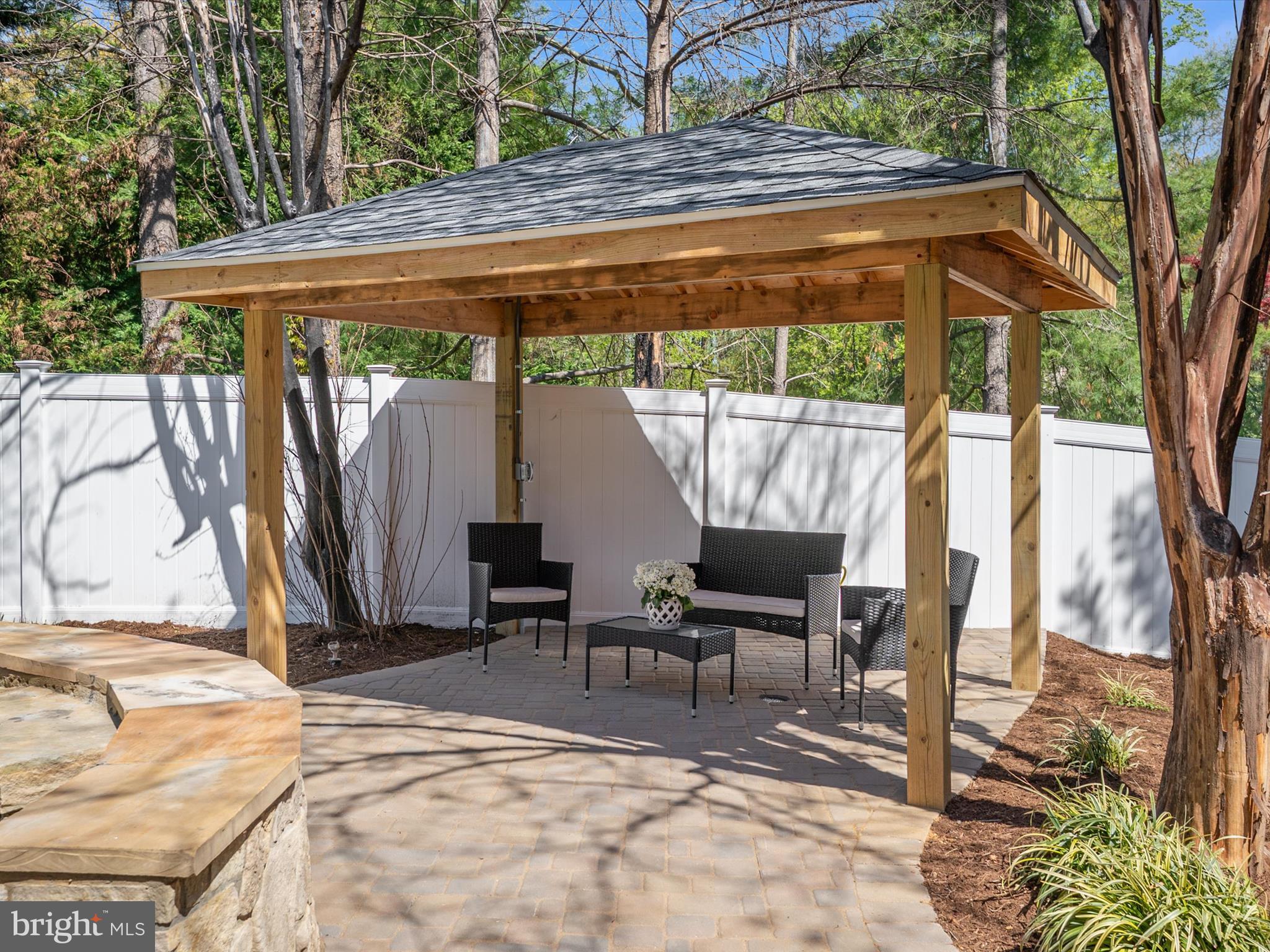 BRIARWOOD - Residential