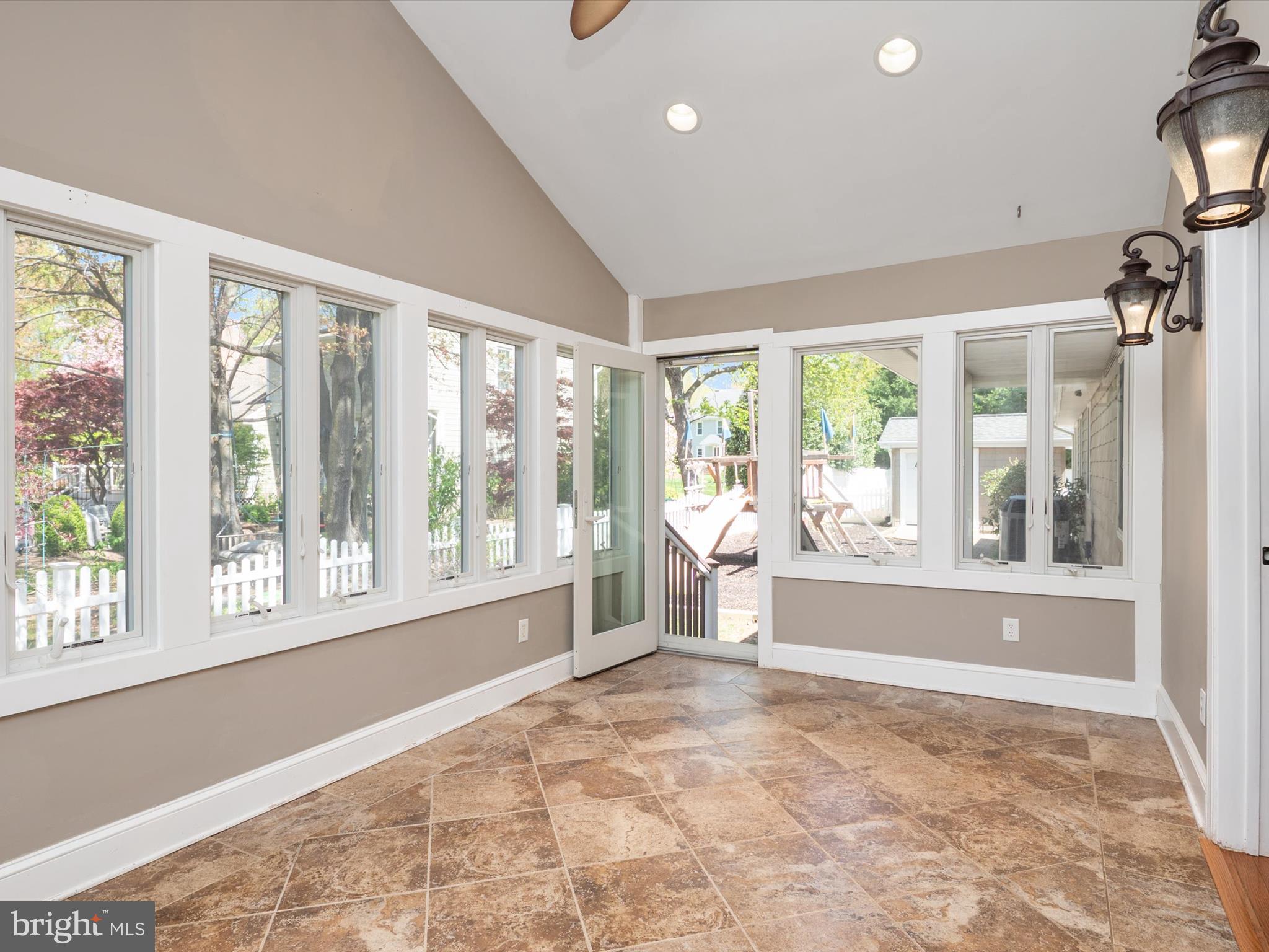 BRIARWOOD - Residential