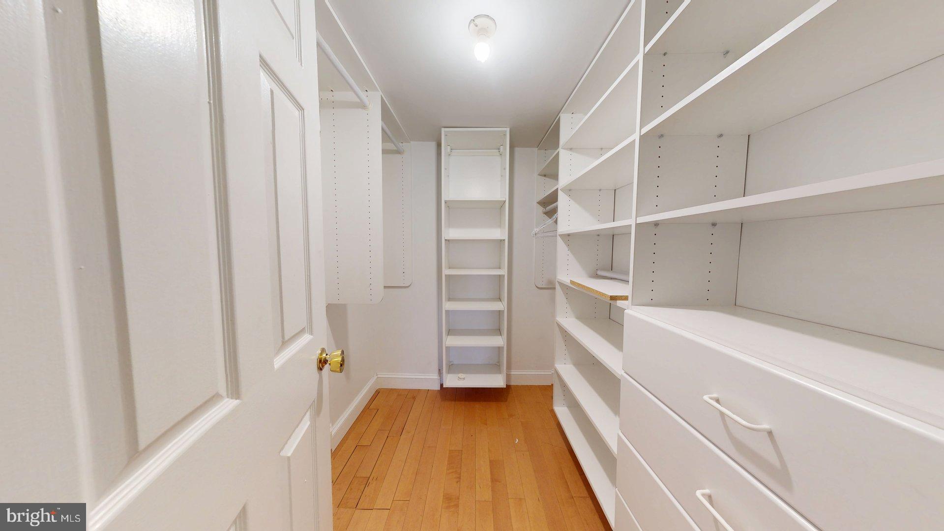 WESTHAMPTON MEWS - Residential Lease