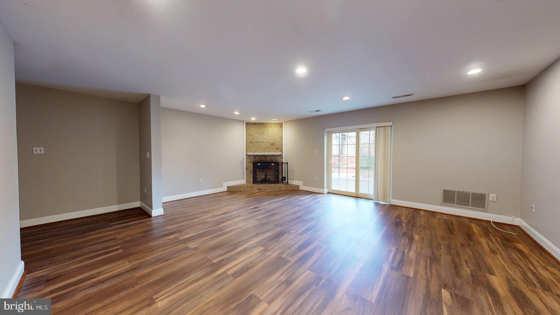 WESTHAMPTON MEWS - Residential Lease