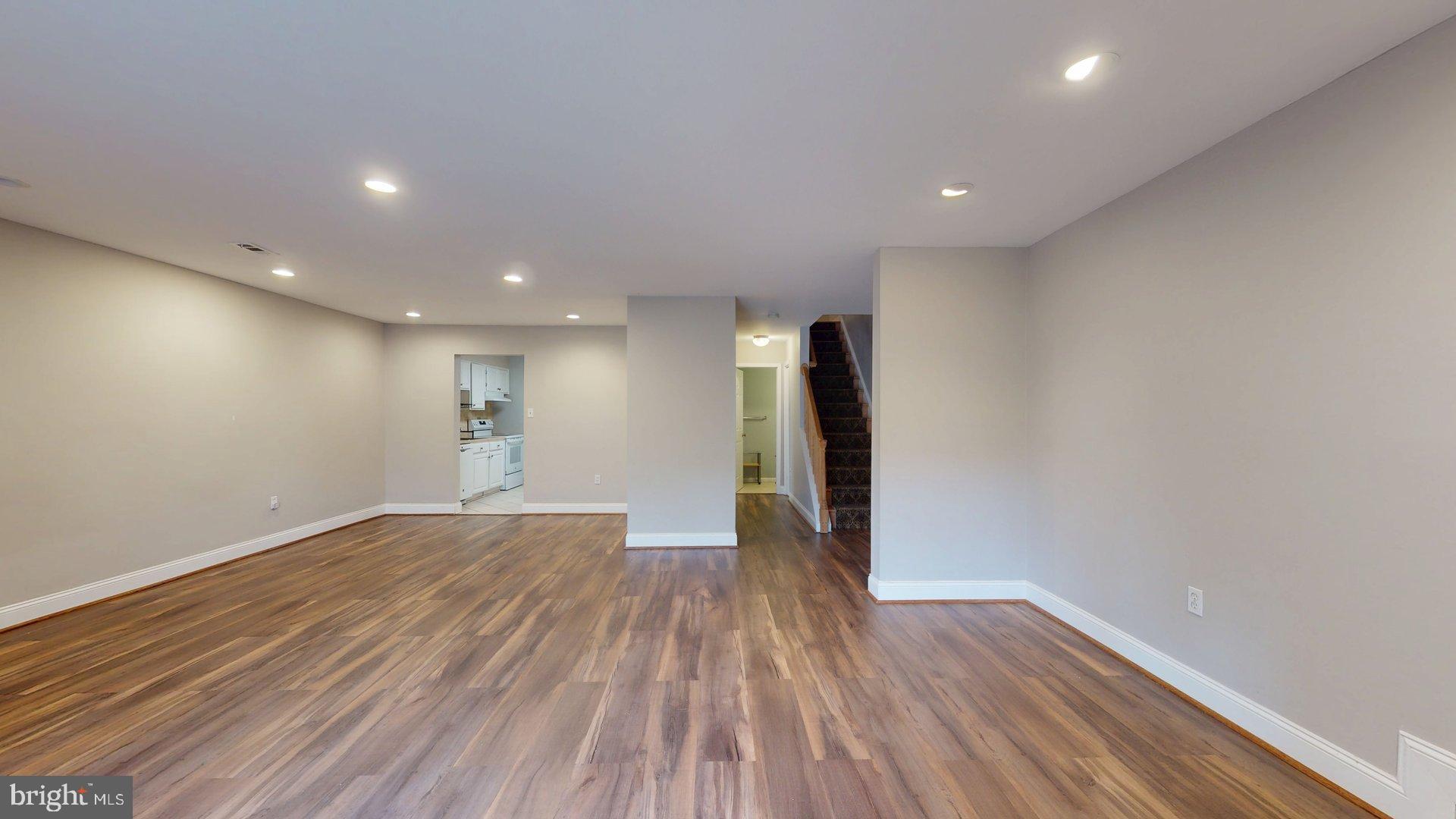 WESTHAMPTON MEWS - Residential Lease
