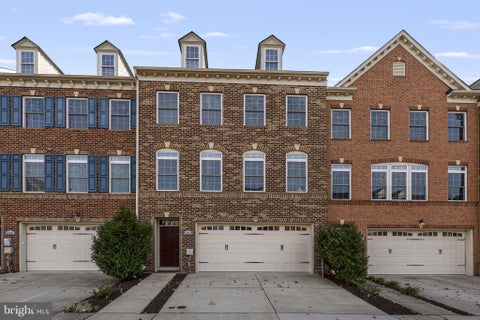 Townhouse For Sale - 5313 Stream Bank Lane<br/> GREENBELT, MD 20770