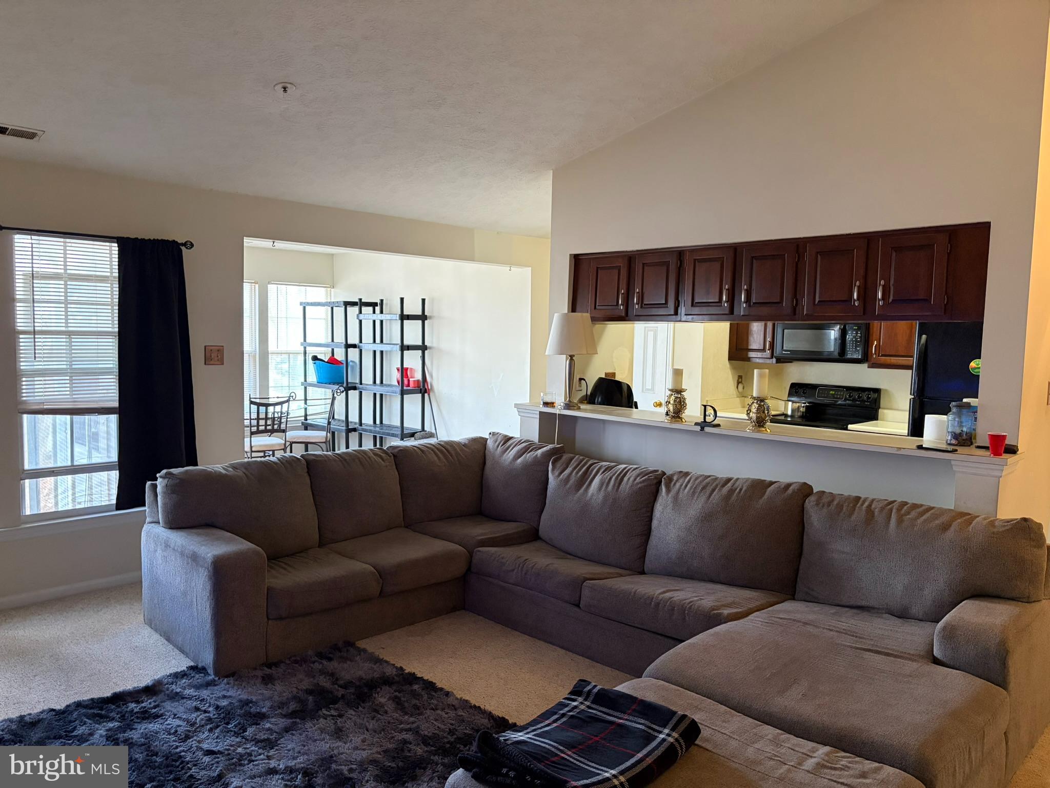 WOODBRIDGE - Residential