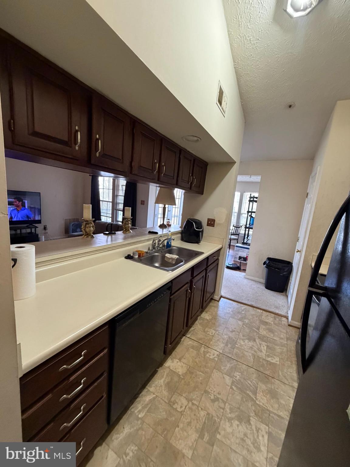 WOODBRIDGE - Residential