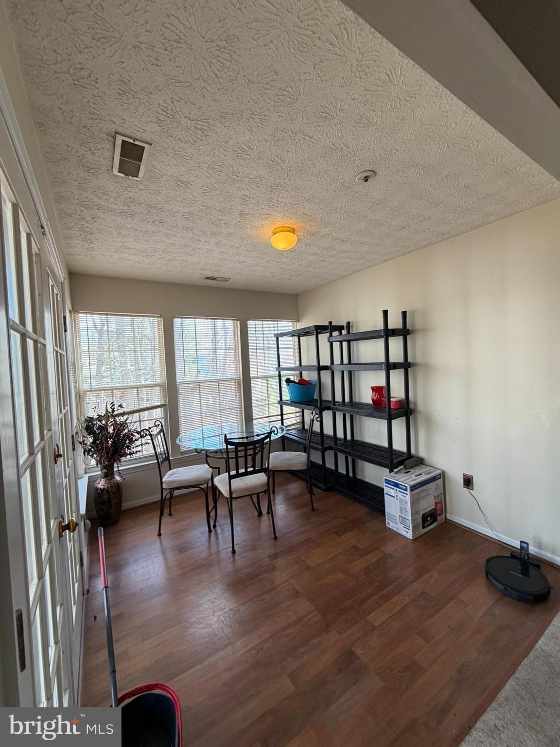 WOODBRIDGE - Residential