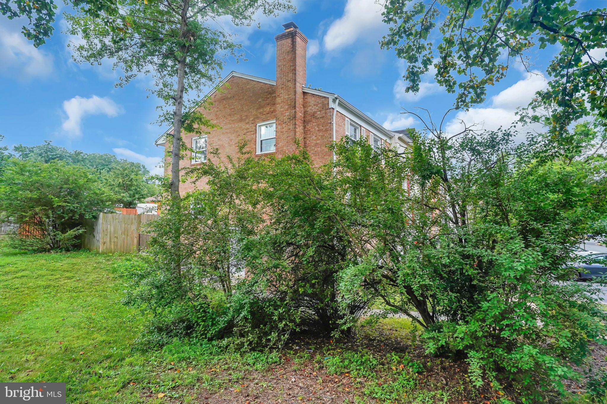 14739 GATWICK SQUARE