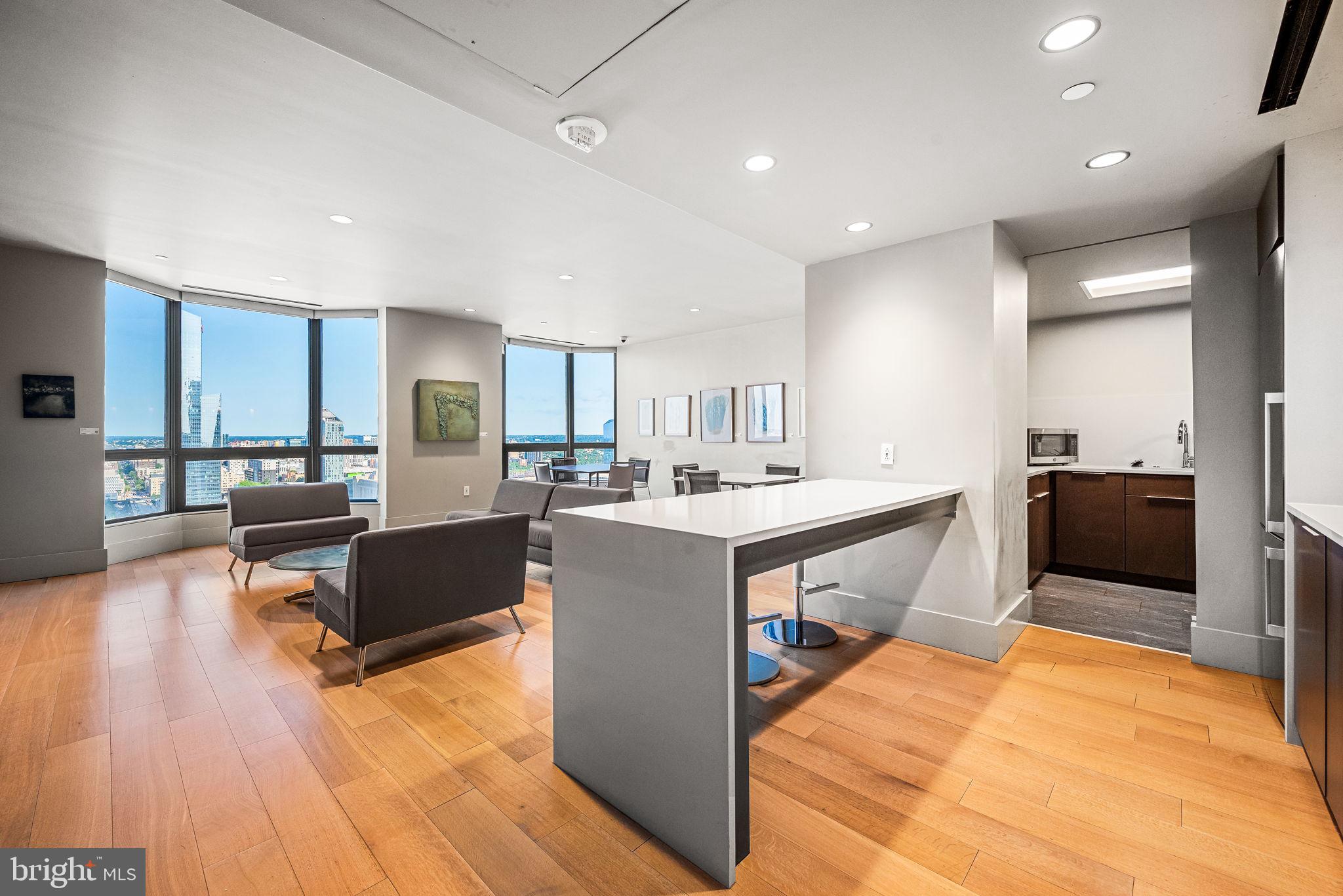 RITTENHOUSE SQUARE - Residential Lease