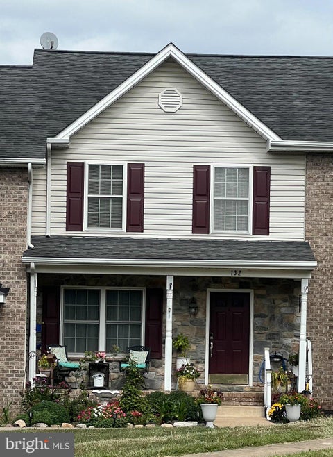 Townhouse For Sale - 132 Founders Way<br/> Shenandoah County, STRASBURG, VA 22657