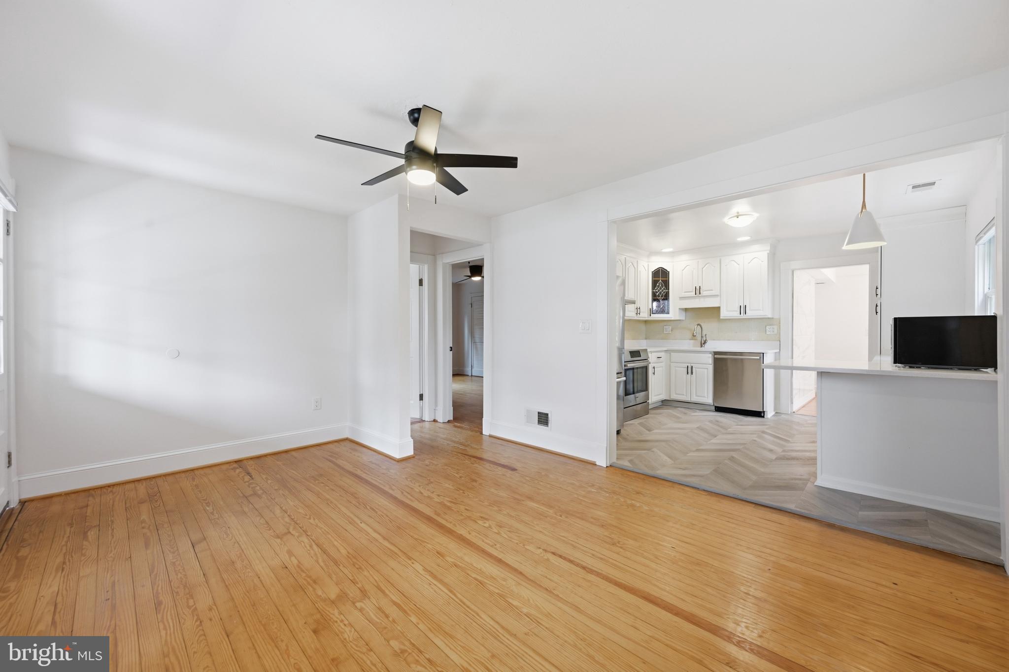 2705 1ST ROAD S