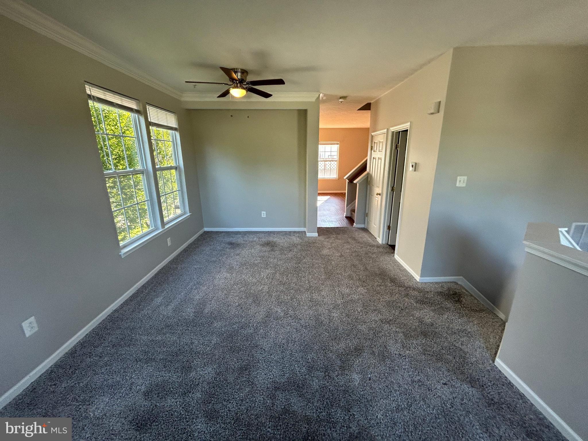 877 MIDDLE RIVER ROAD