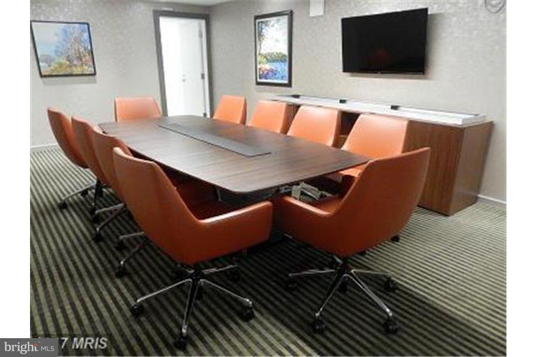 ROTONDA - Residential Lease