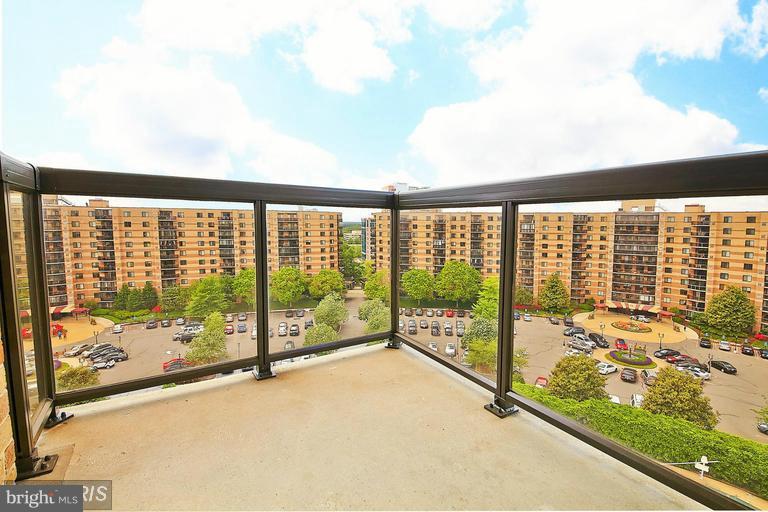 ROTONDA - Residential Lease