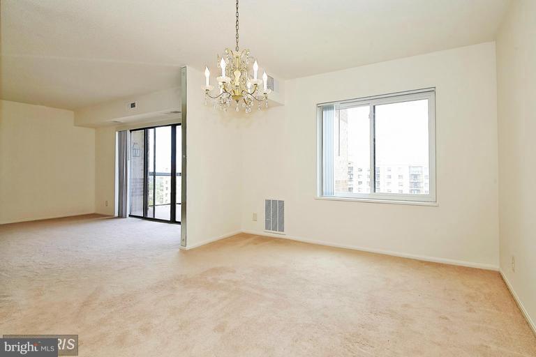 ROTONDA - Residential Lease