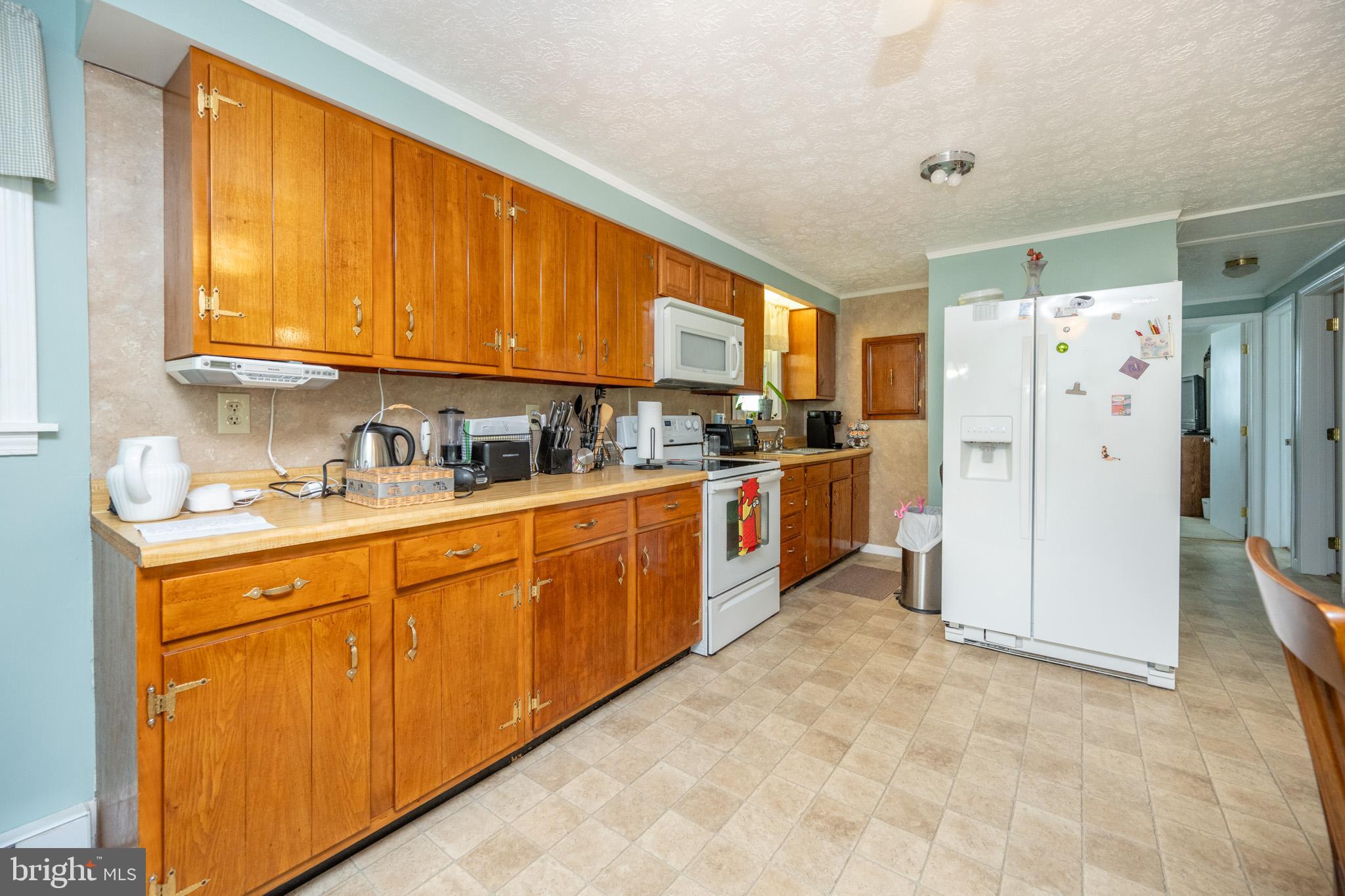 MOUNTAIN LAKE PARK - Residential