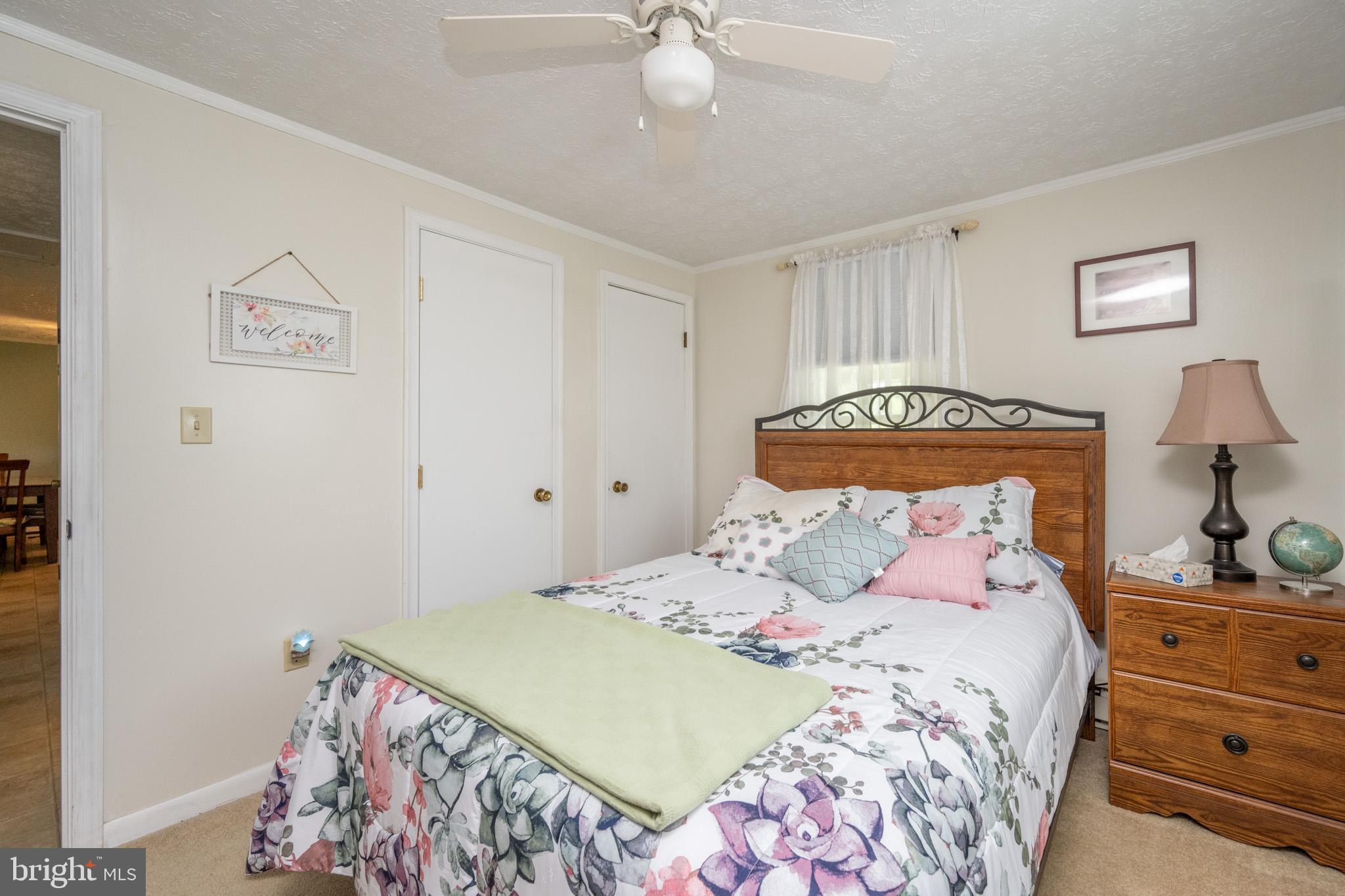 MOUNTAIN LAKE PARK - Residential