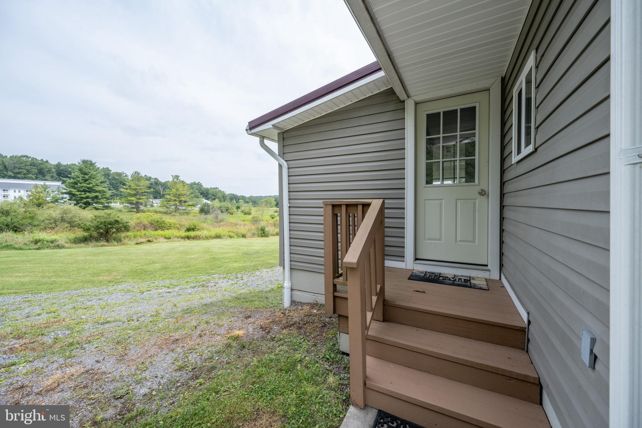 MOUNTAIN LAKE PARK - Residential