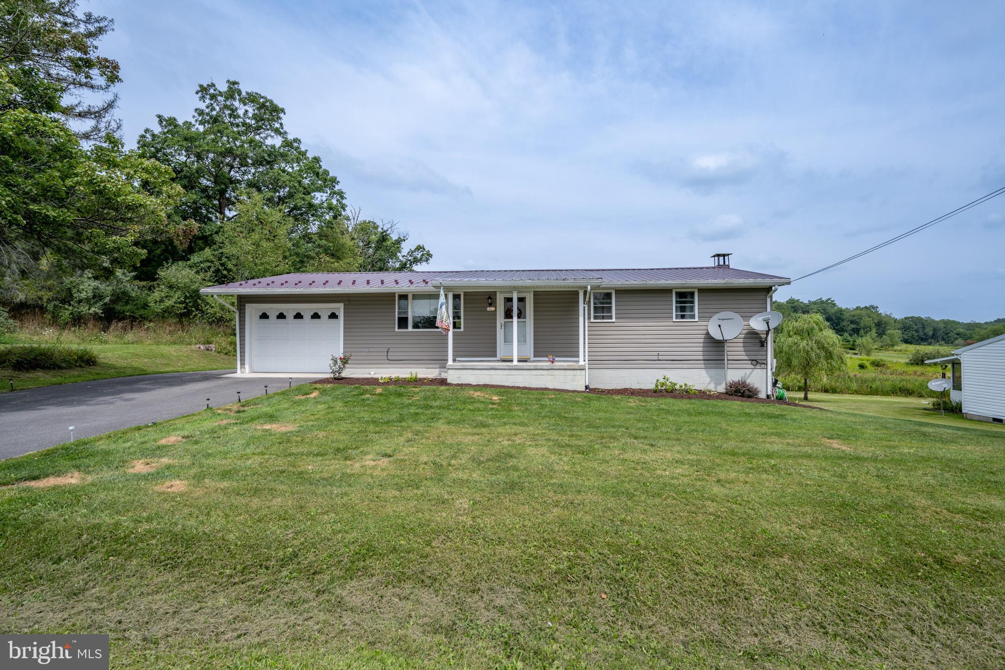 MOUNTAIN LAKE PARK - Residential