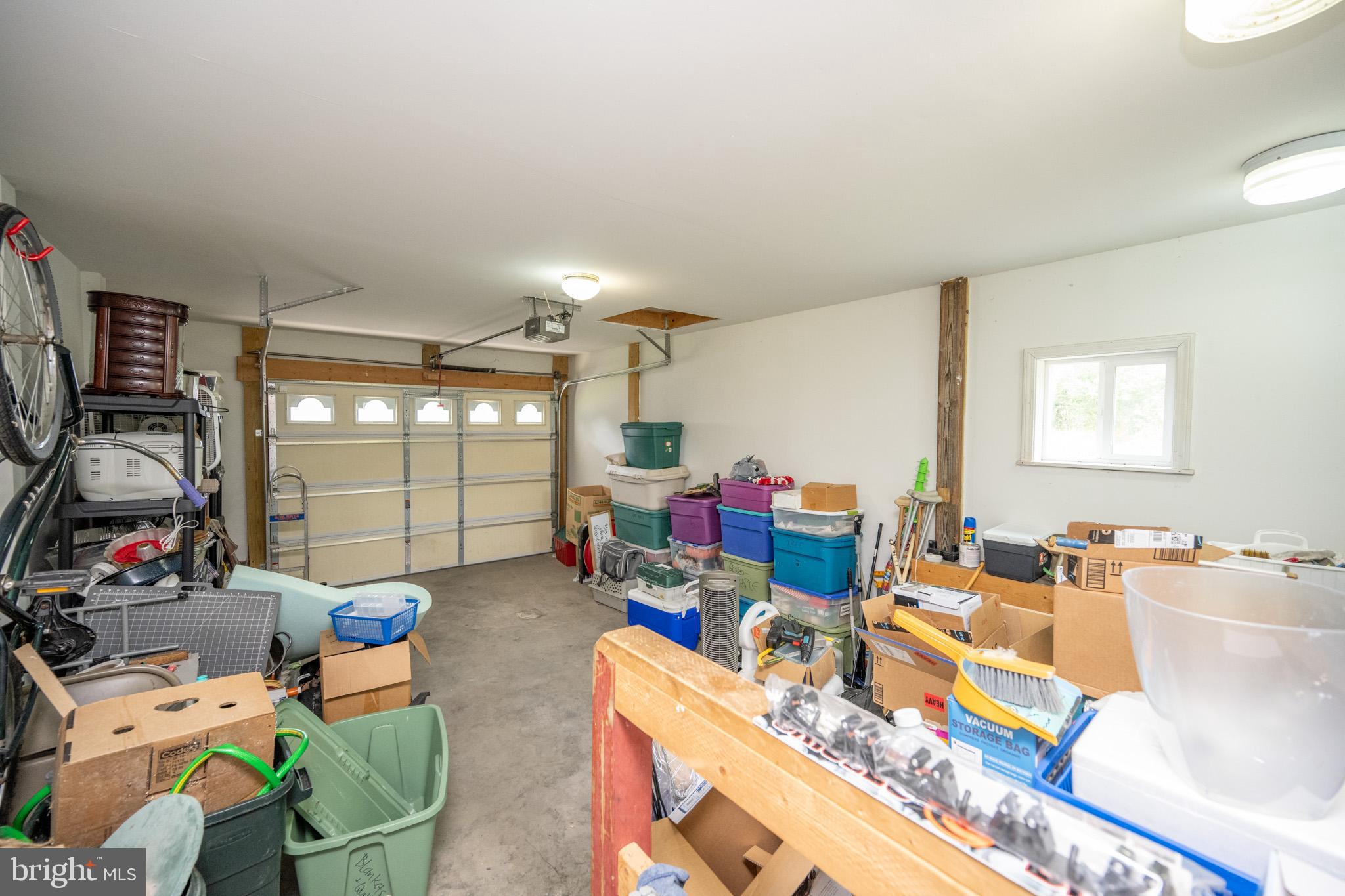 MOUNTAIN LAKE PARK - Residential