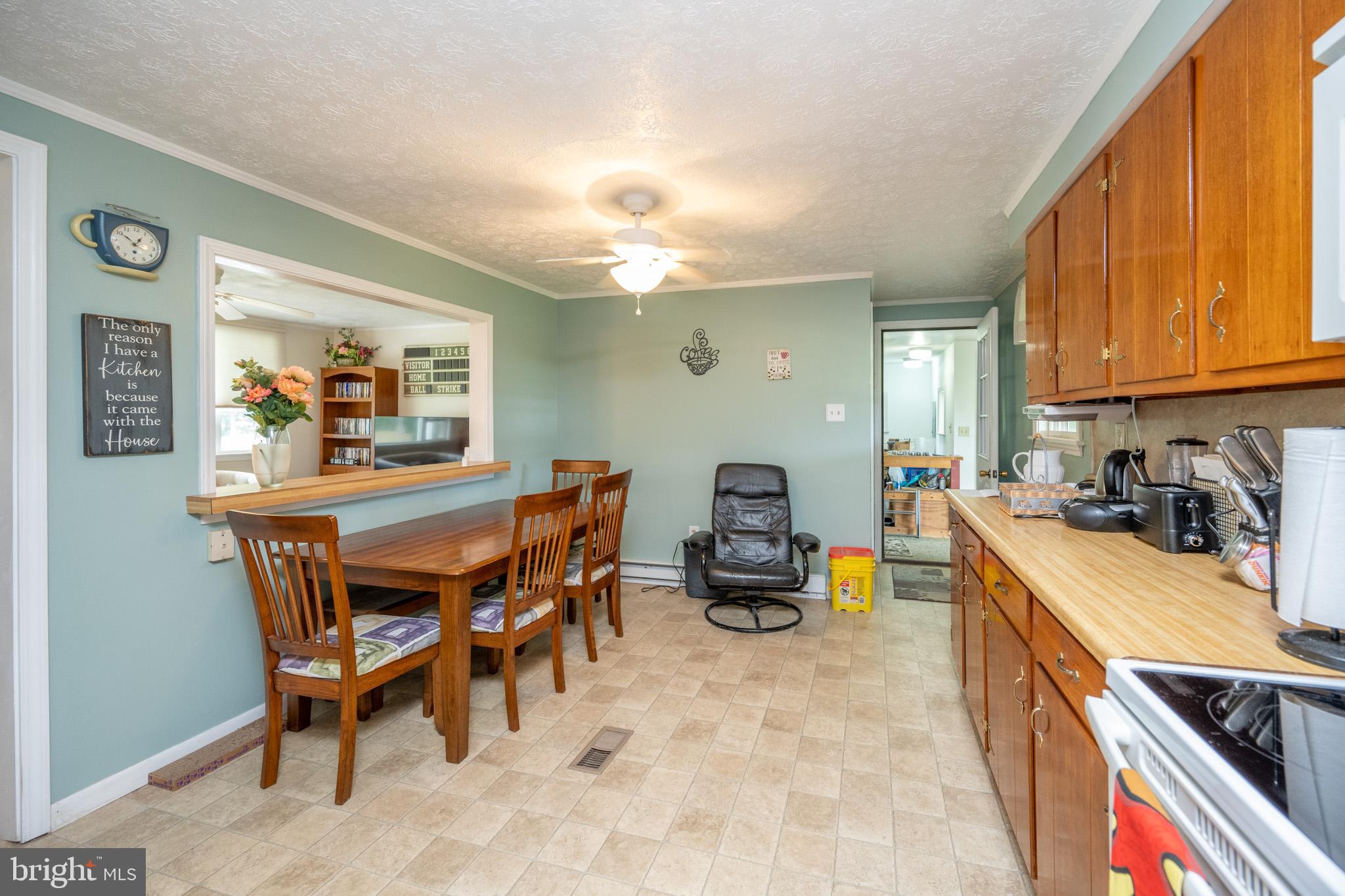 MOUNTAIN LAKE PARK - Residential