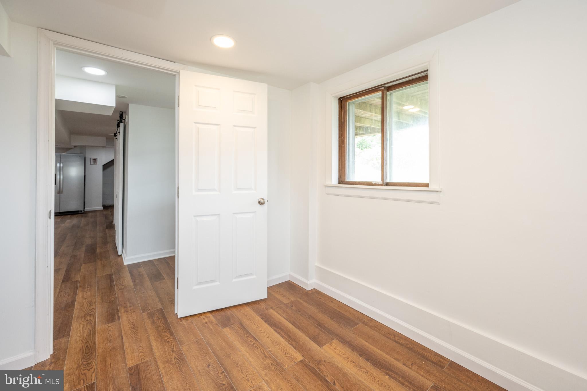 MOUNTAIN LAKE PARK - Residential