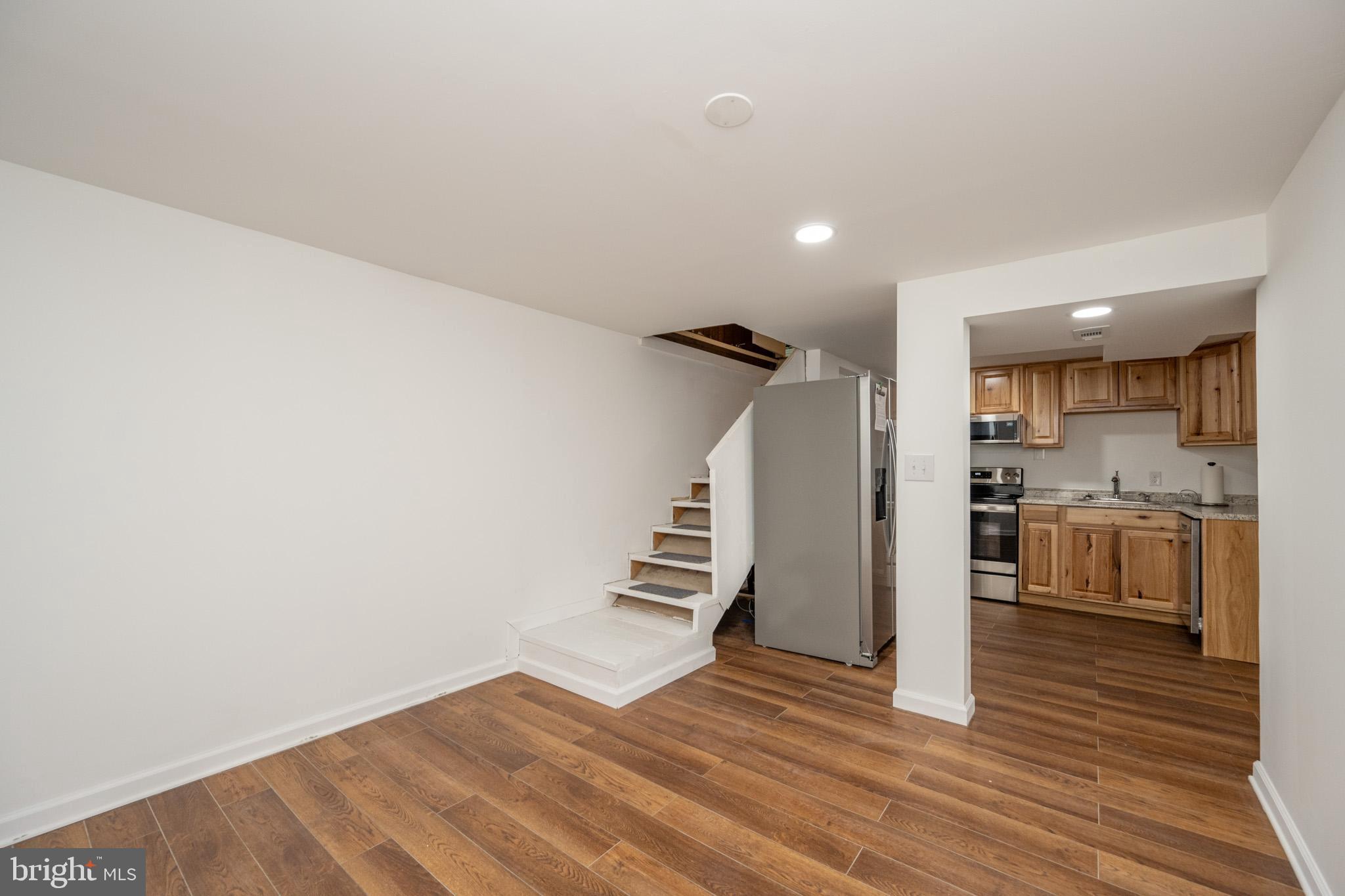 MOUNTAIN LAKE PARK - Residential