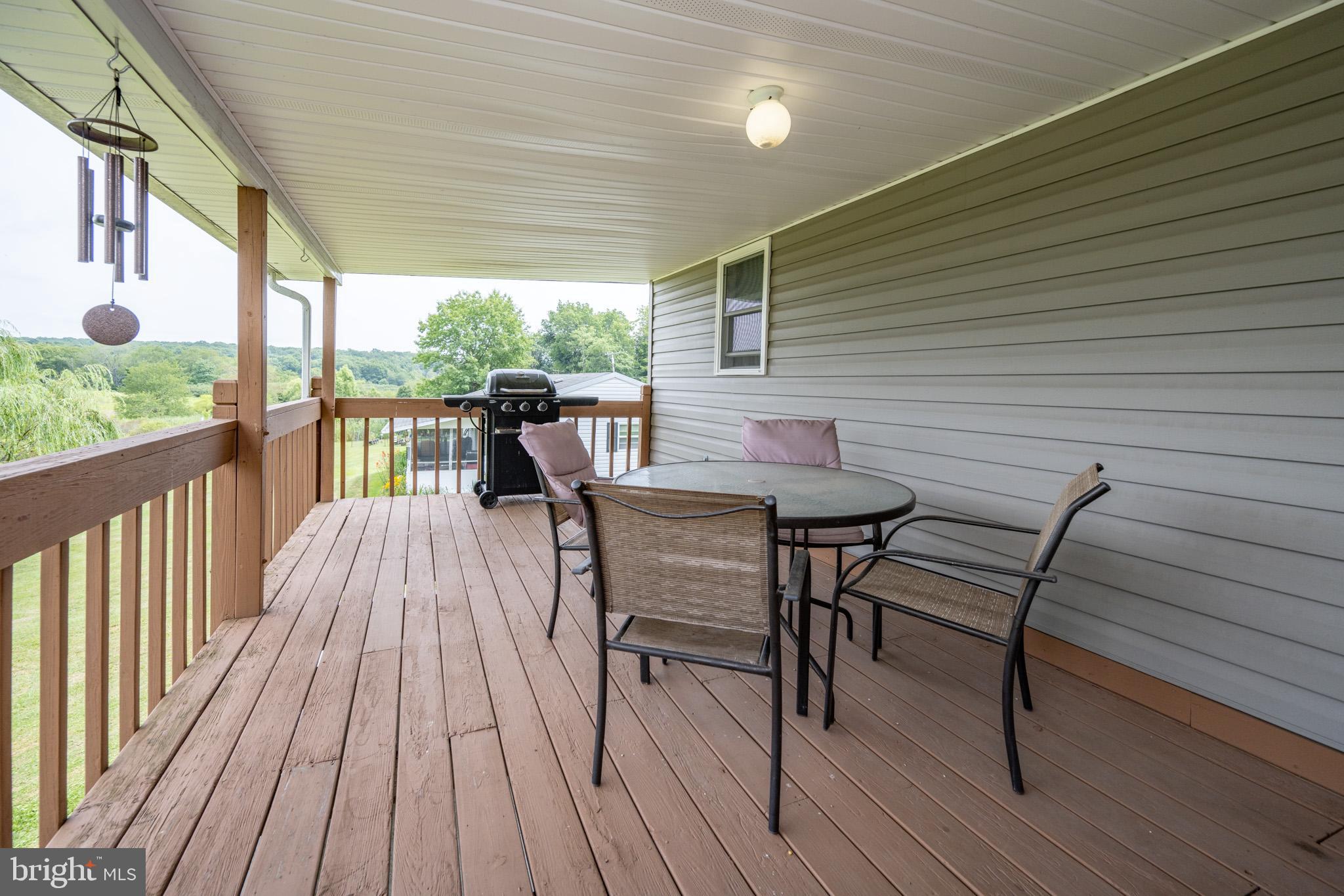 MOUNTAIN LAKE PARK - Residential