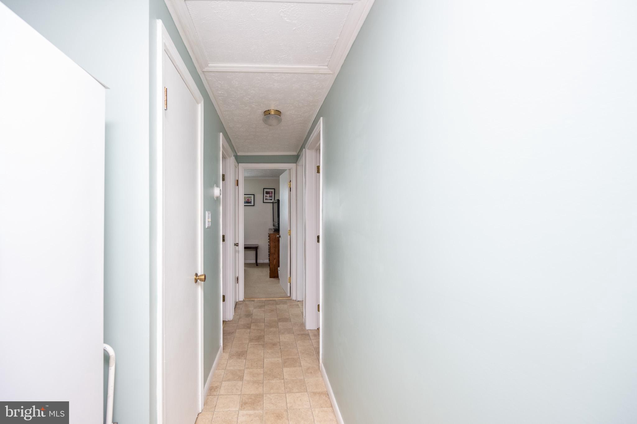 MOUNTAIN LAKE PARK - Residential