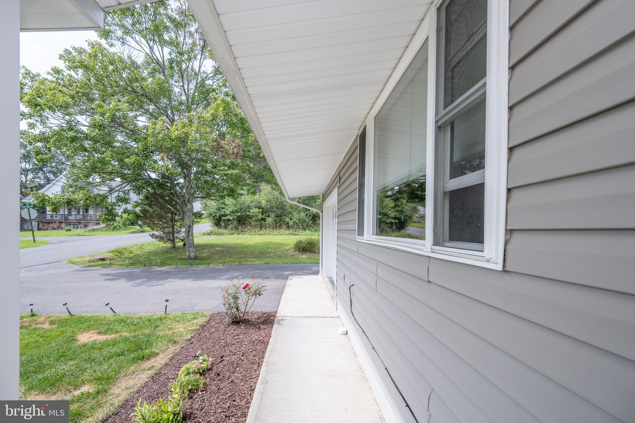 MOUNTAIN LAKE PARK - Residential