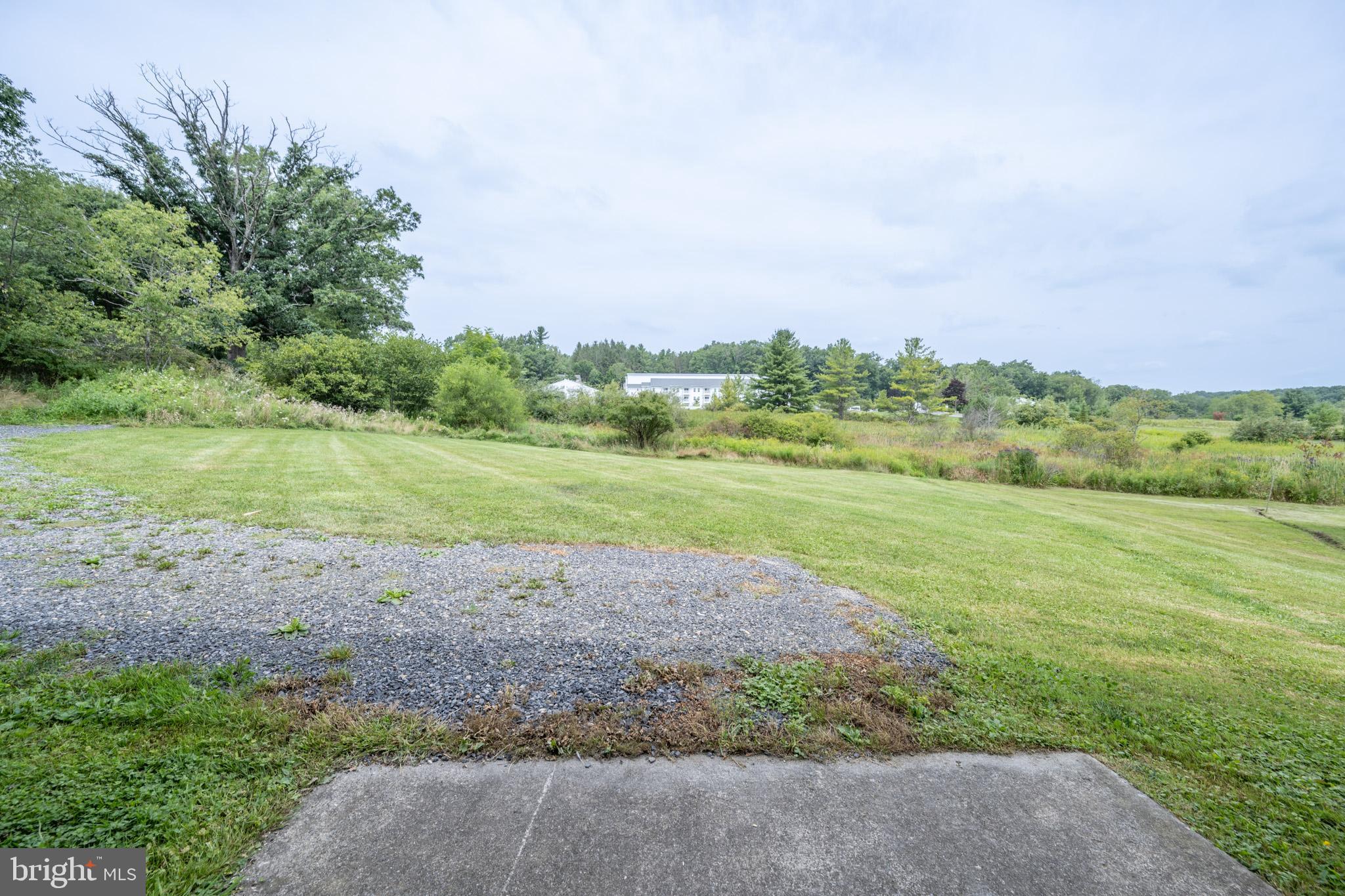 MOUNTAIN LAKE PARK - Residential