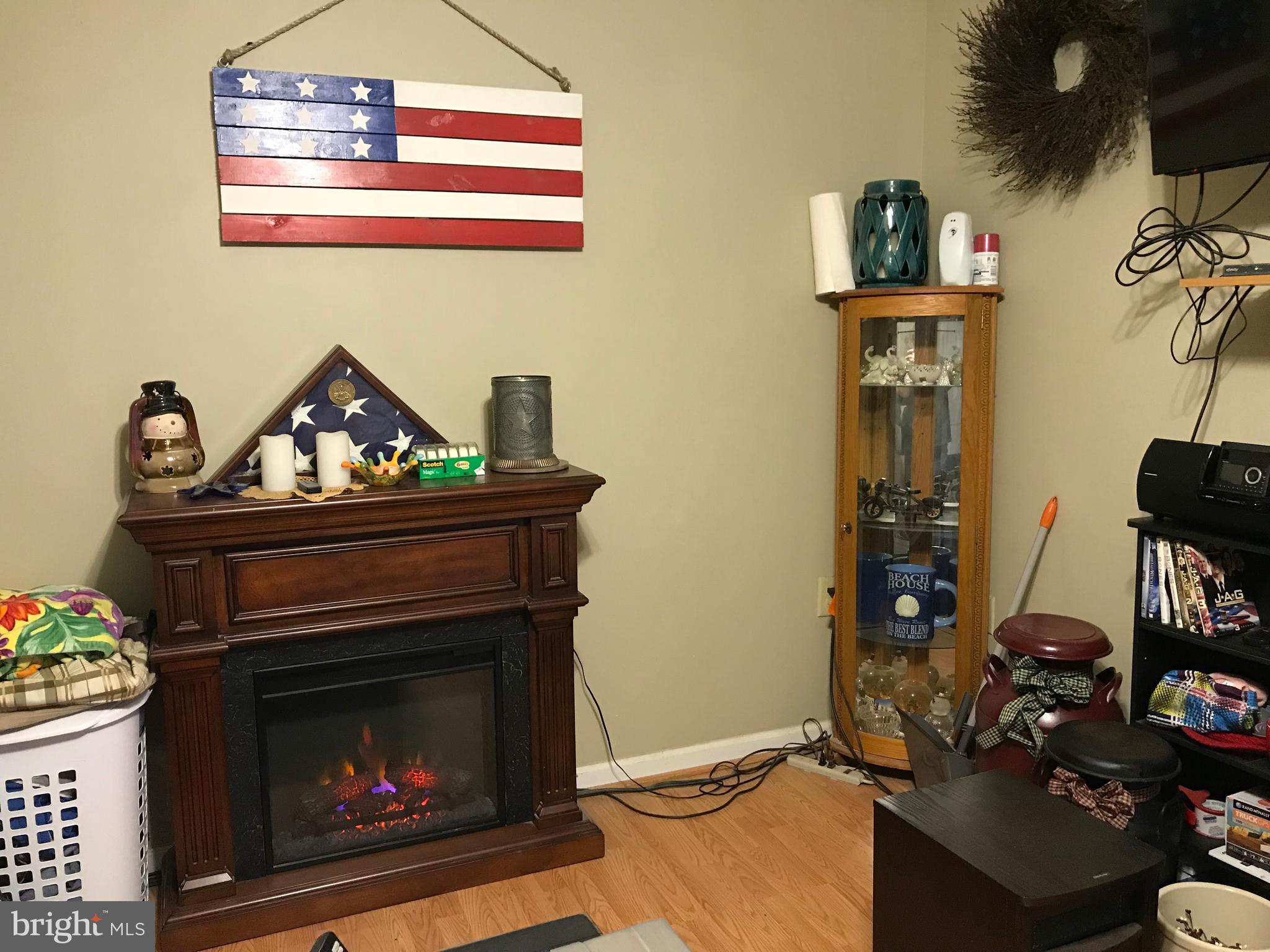 THE TOWNES AT OAKHURST - Residential