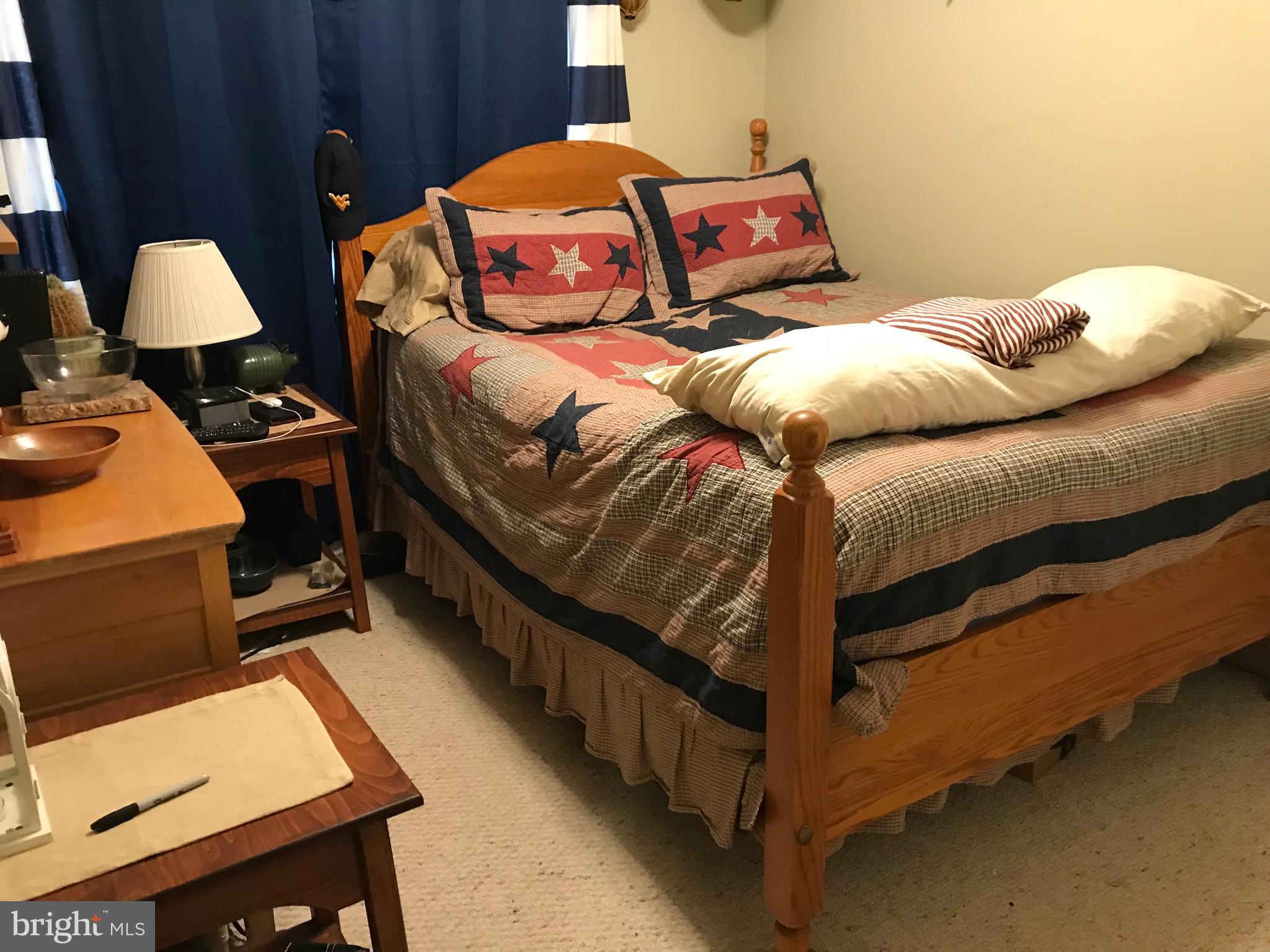 THE TOWNES AT OAKHURST - Residential