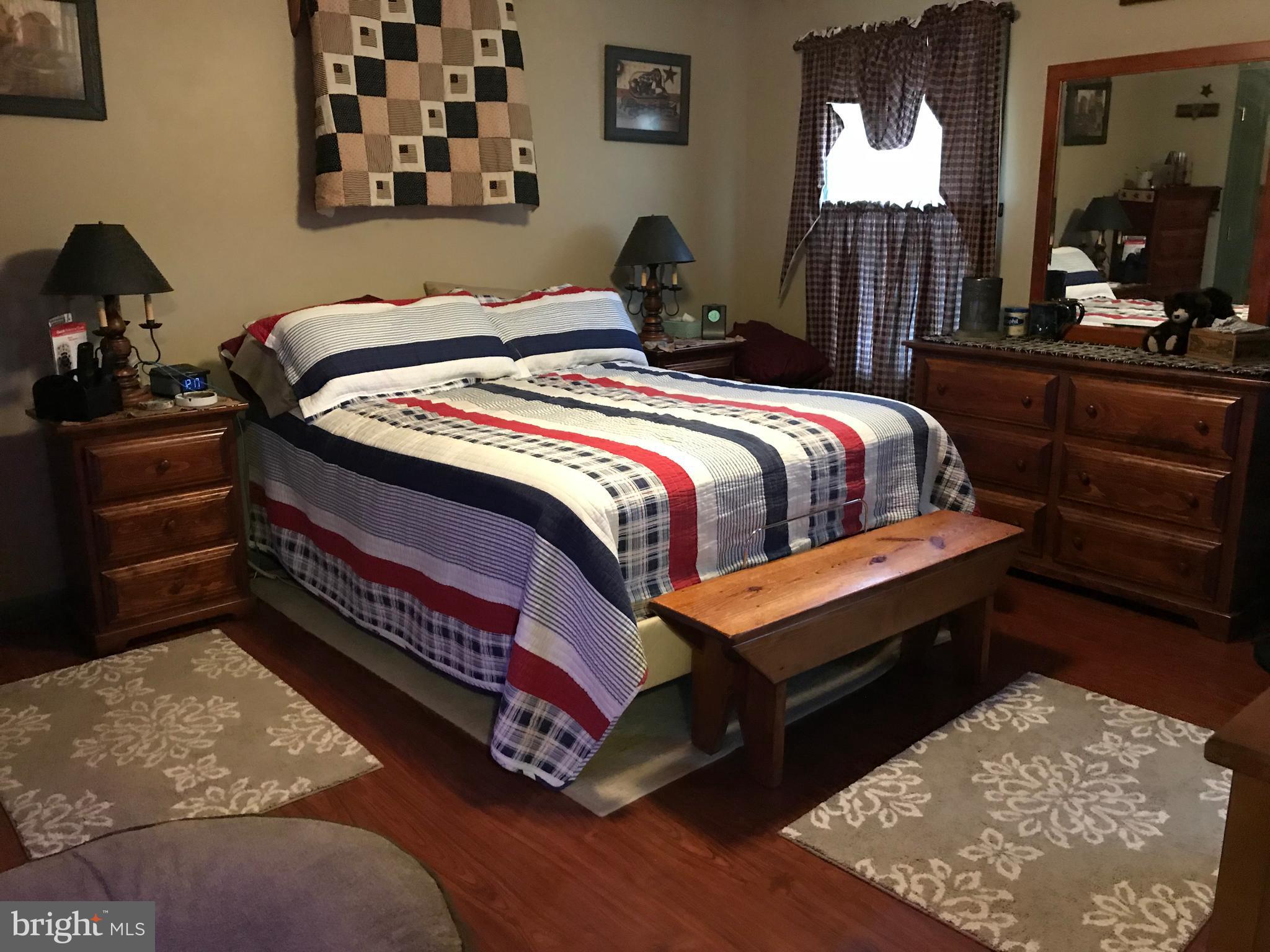 THE TOWNES AT OAKHURST - Residential