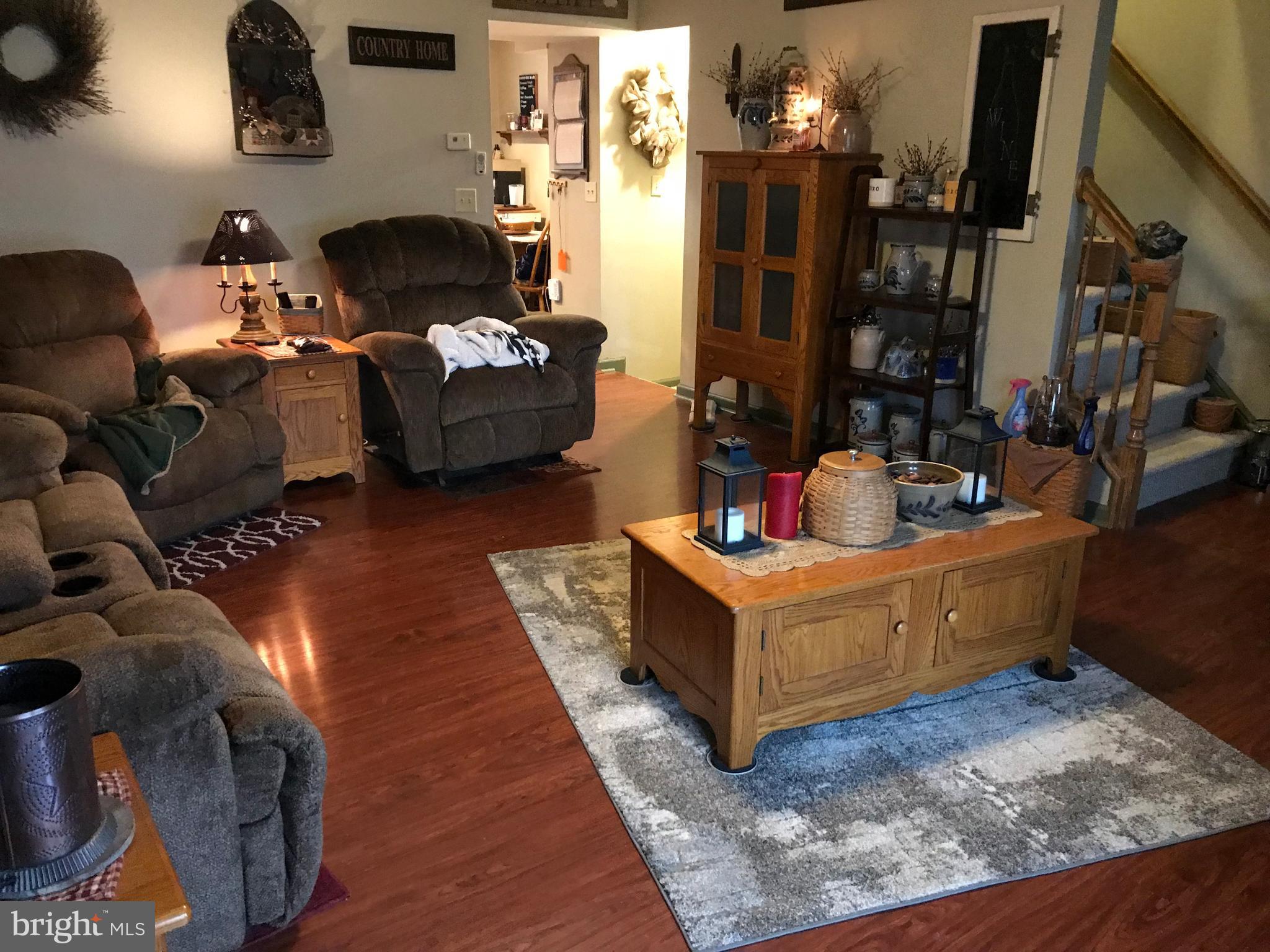 THE TOWNES AT OAKHURST - Residential