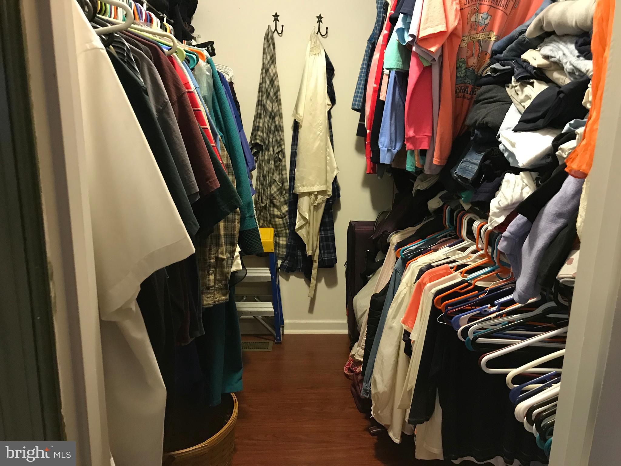 THE TOWNES AT OAKHURST - Residential