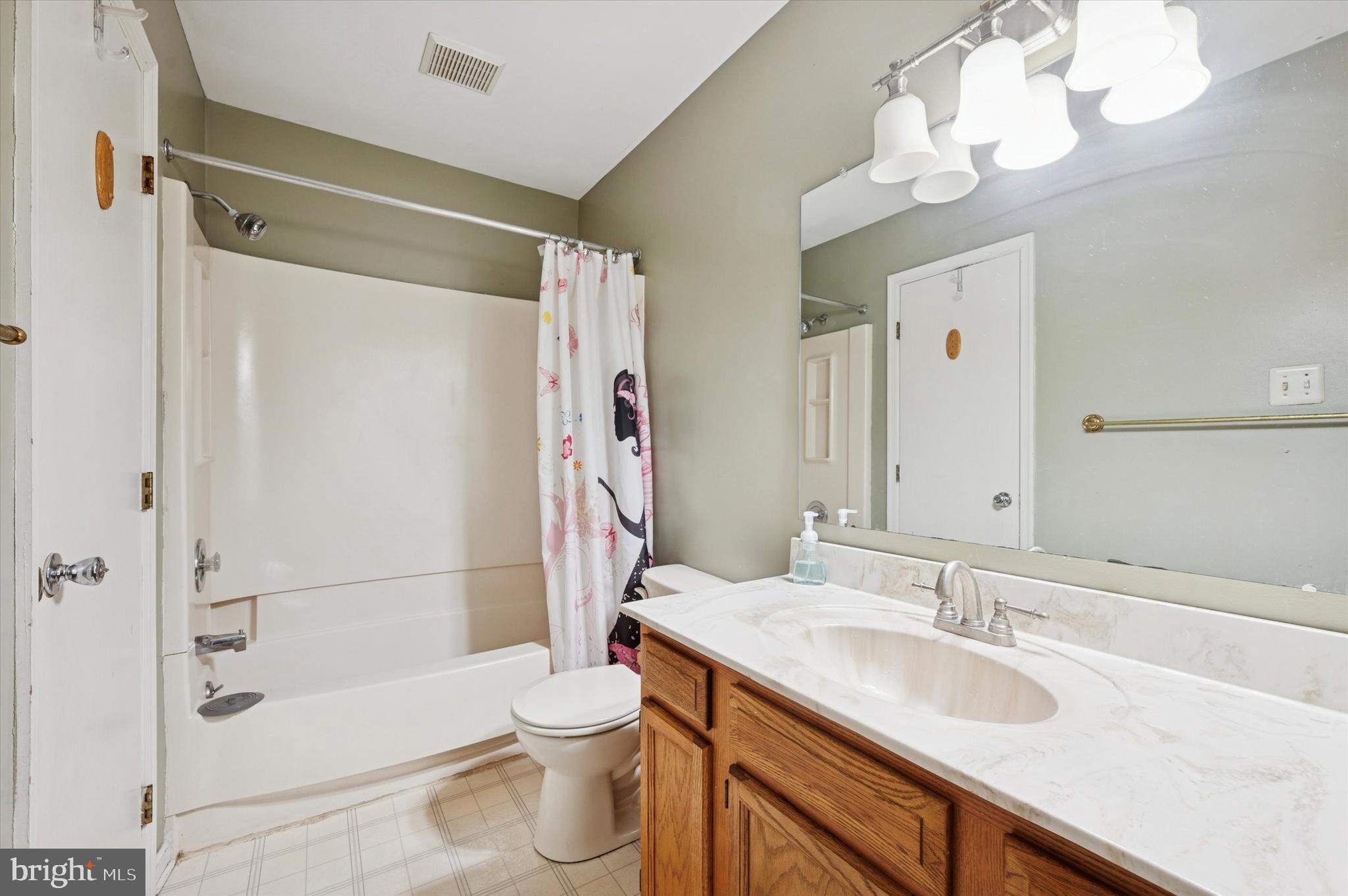 CANTERBURY WOODS - Residential