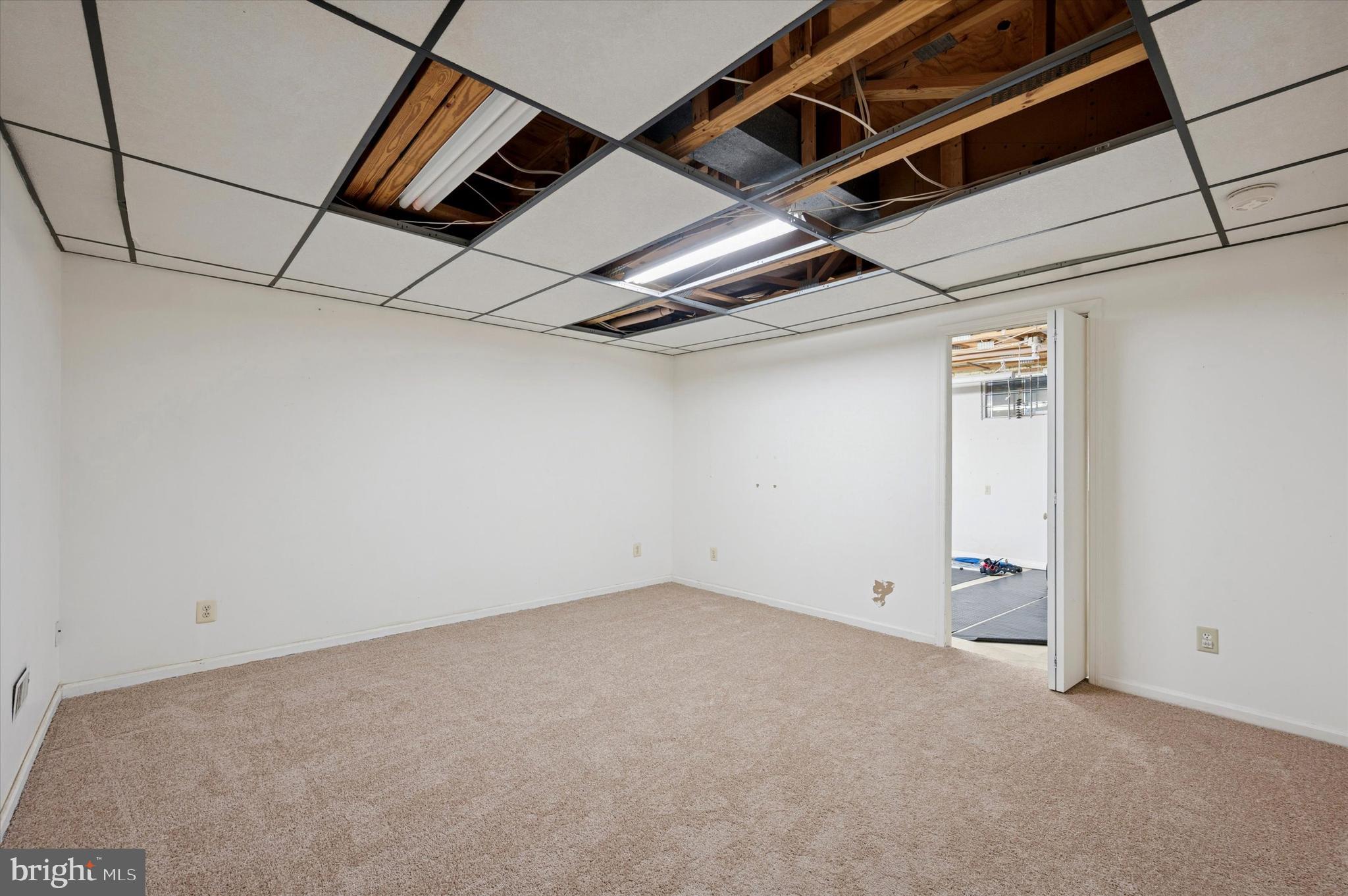 CANTERBURY WOODS - Residential