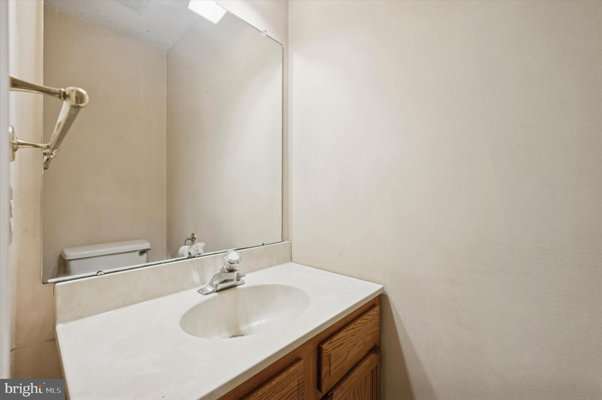 CANTERBURY WOODS - Residential