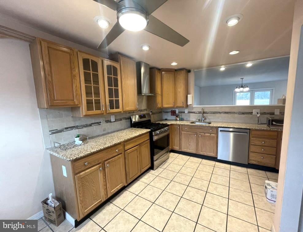 CANTERBURY WOODS - Residential