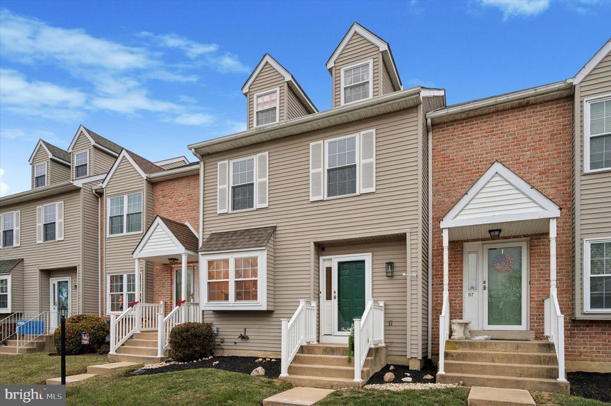 INCREDIBLE VALUE in highly sought-after Canterbury Woods townhome community in Aston, PA, where low-maintenance living meets tranquil suburban charm. This spacious and bright 3-bedroom, 2.5-bathroom, 1626 square foot townhome offers a perfect blends big spaces with loads of natural light in a convenient location. Tucked into an enclave community, you’ll enjoy a back deck that opens to lush green space and woods surrounding the property, offering a quiet retreat perfect for relaxation.

Embrace an easy, low-maintenance lifestyle with one of the area's most appealing HOAs, covering all Common Area Maintenance, Grounds Maintenance, Snow Removal, and Trash, giving you more time to enjoy your home and the community.

Inside, discover an inviting floor plan with an open-concept flow. The main level often features a welcoming foyer, a generous living/dining combination with an office nook and access to a one of the most treasured views with no neighbors behind you. Enjoy the spacious eat-in kitchen with updated newer stainless appliances, solid wood cabinetry with granite counters, gas cooking with direct vent exhaust, and accessible pass through ledge for barstools. Convenient first-floor powder room and access to a large finished basement below complete this level.

Upstairs, the spacious primary suite offers a private bath and large closet. The hallway offers a convenient laundry and a Hall bath, which also has a private door the the second bedroom at the back of the home. 
A standout feature is the versatile third bedroom, often presented as a loft space brightened by a skylight, ideal for a home office, den, or guest suite. Other community amenities and home features often include:
Back deck access to open space and wooded views.

Easy access to major routes, including I-95 and 476, with a short commute to Wilmington, DE, and the Philadelphia International Airport just minutes away 

Experience the best of Delaware County living in a community that feels both established and serene.